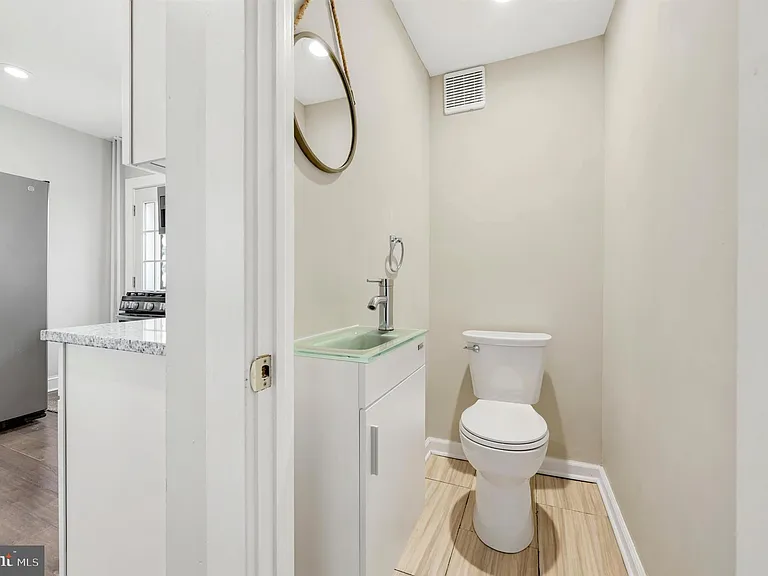 732 W Railroad Ave — Photo 12