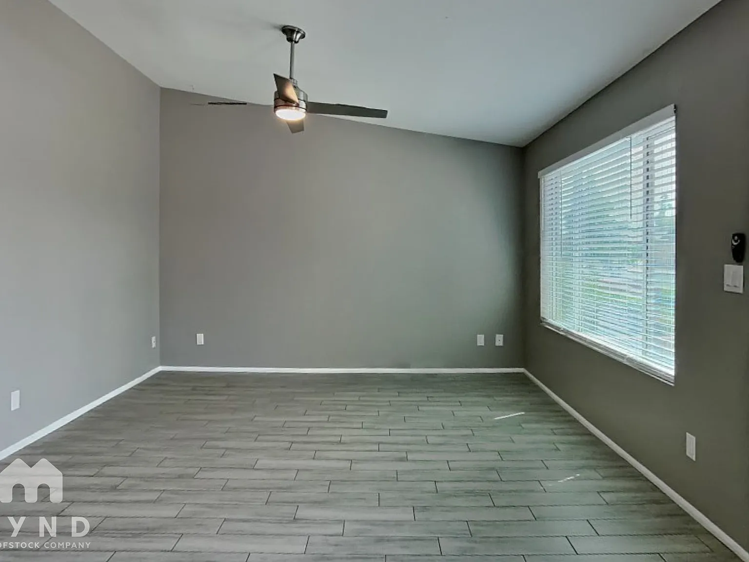 3 bed, 2.0 bath, 1088 sqft, $1,865 — Photo 3