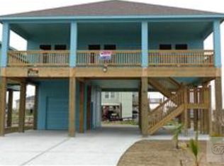 981 W Verdia Dr, Crystal Beach, TX 77650