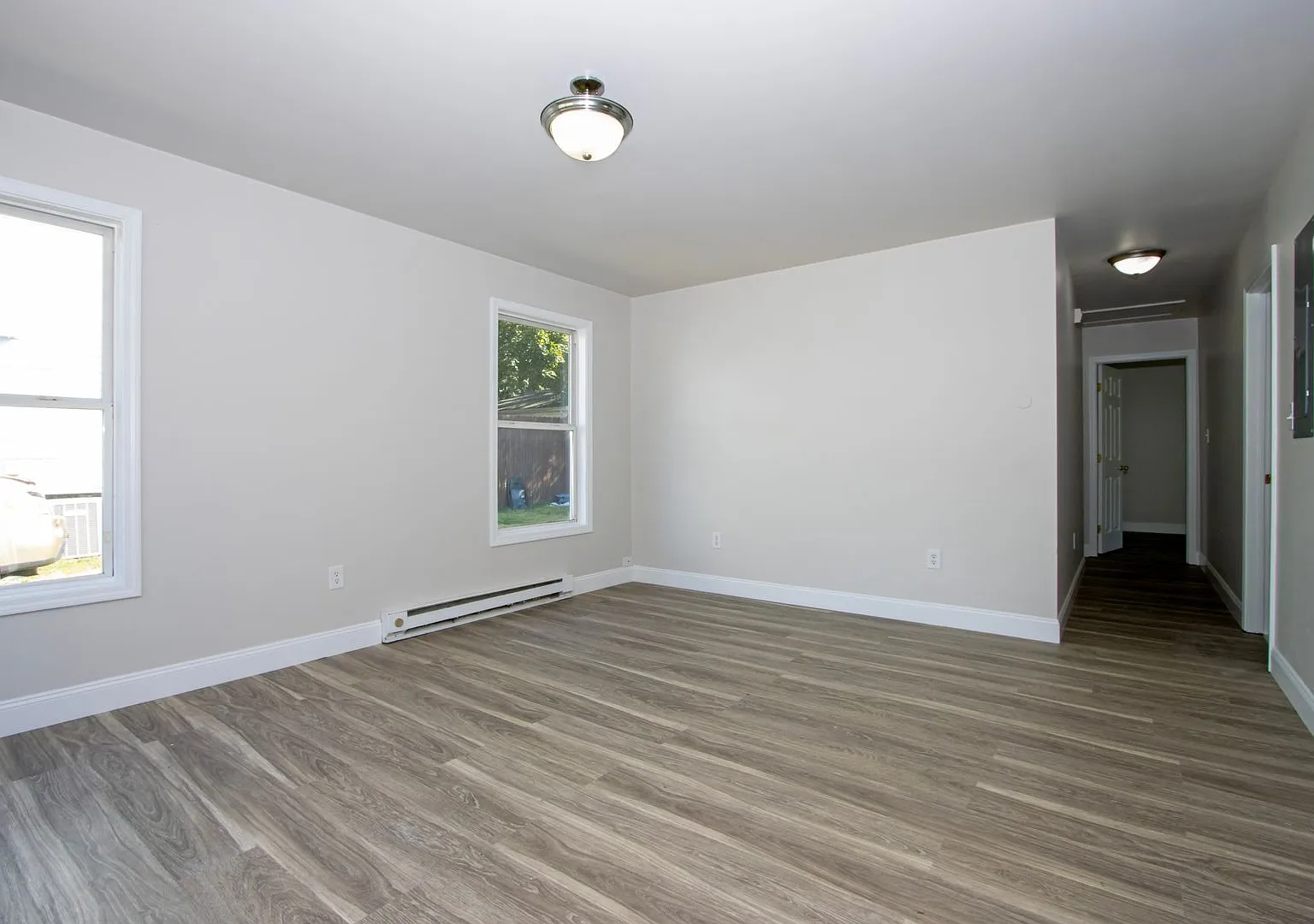 Three bedroom home — Photo 2