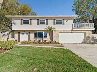 8402 Boxwood Dr, Tampa, FL 33615