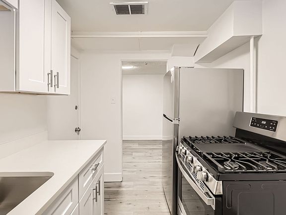 4th image of 1585 & 1587 Tamarac St #37d907b7d