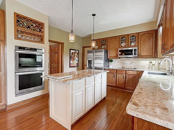 5th image of 9851 Wagonwood Dr NW