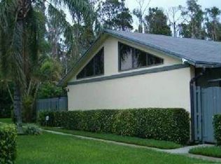 1020 Summit Place Cir APT D, West Palm Beach, FL 33415