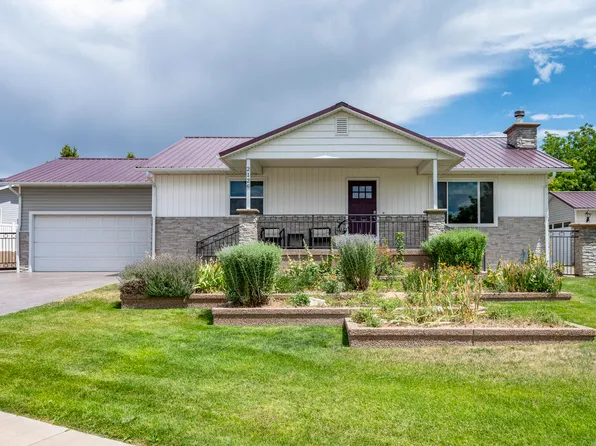 2126 N Wedgewood Ln, Cedar City, UT 84721