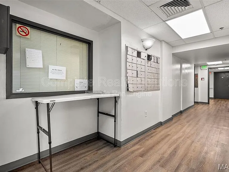 Riverview Apartments — Photo 21