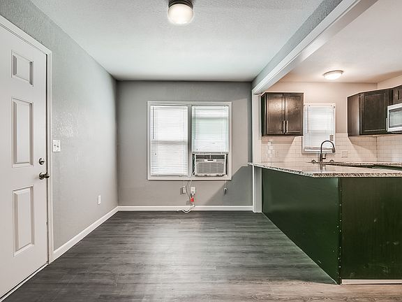 2nd image of 415 Elm Ave APT 2