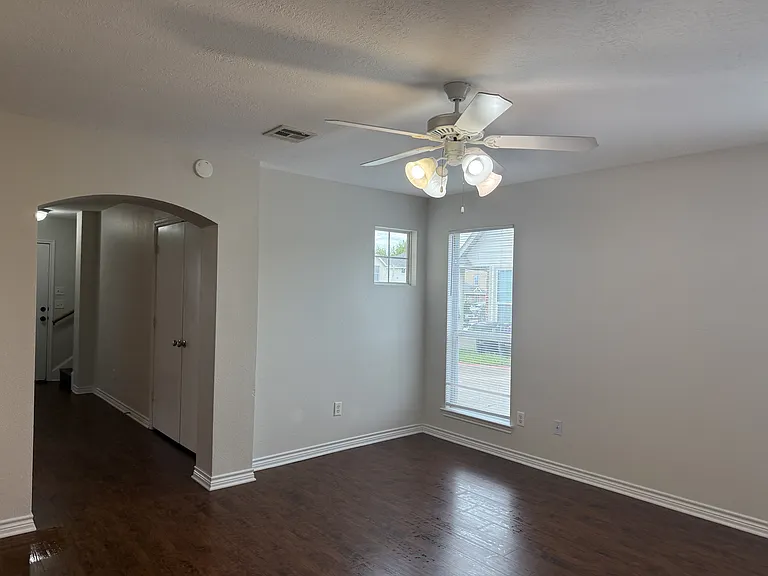 4039 Southern Trace Dr — Photo 15