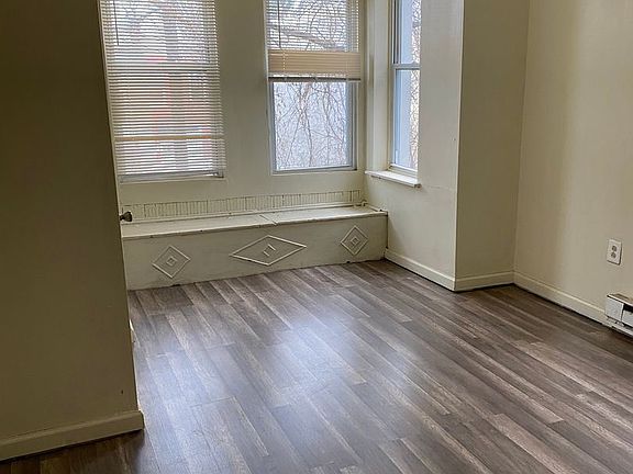 3rd image of 2433 N 33rd St Floor 2
