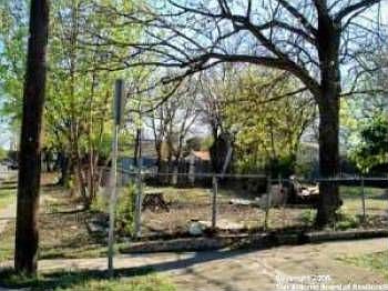 3rd image of 2804 Tampico St
