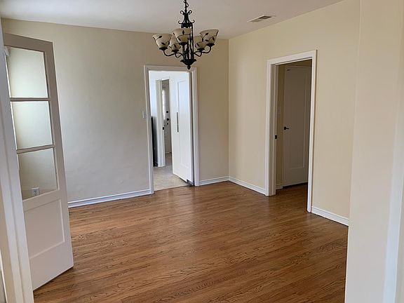 4th image of 1346 N Columbus Ave #8