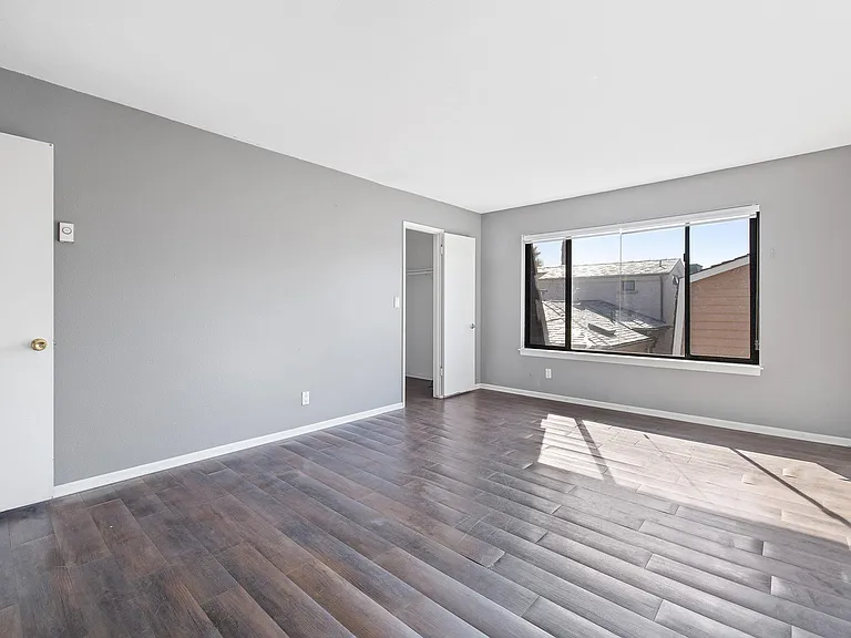6301 Seashore Dr — Photo 12