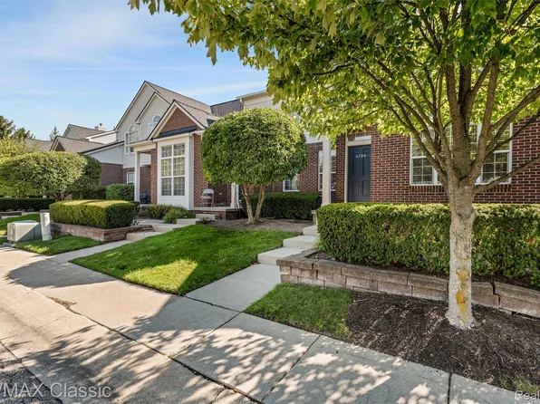 6104 Jasmine Dr, Walled Lake, MI 48390
