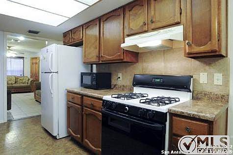 5th image of 3919 Briarcrest St