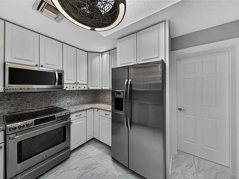 2801 Coral Shores Dr — Photo 45