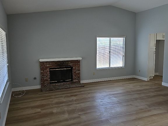 Living Room_1 (9)_07202023