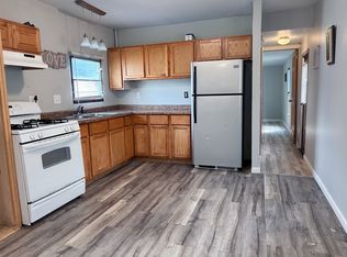 711 N 19th St #35, Hamilton, IL 62341