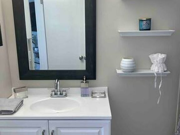 4th image of 3933 Atrium Dr #39