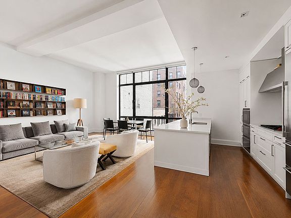 3rd image of 10 Madison Sq W #3B
