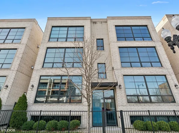 2453 W Irving Park Rd #2W, Chicago, IL 60618