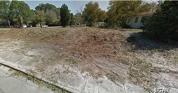 3rd image of 1022 Buena Vista Blvd