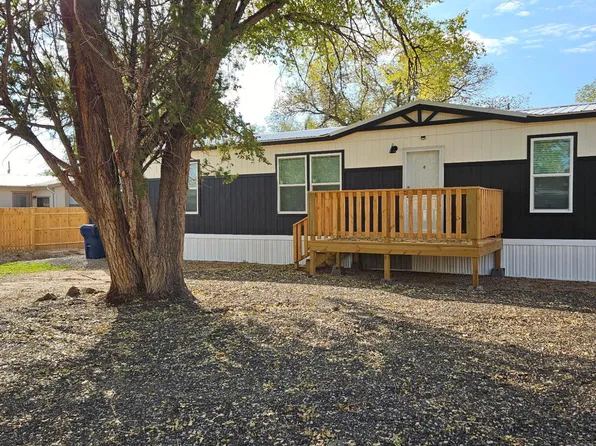 251 Gensen Dr SW, Los Lunas, NM 87031