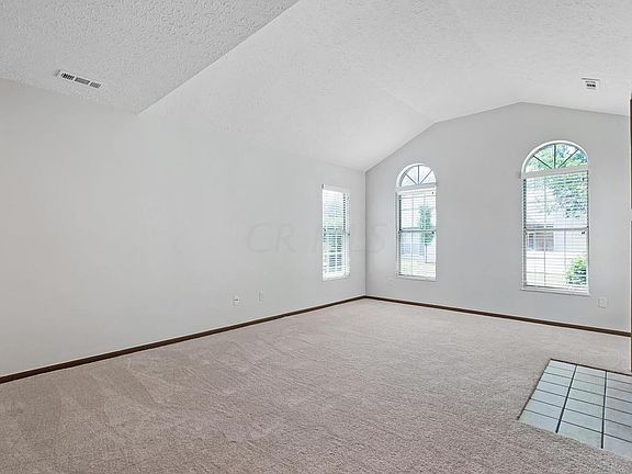 3rd image of 4998 Deer Run Pl