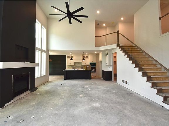 4th image of 8369 NE 77th Ter