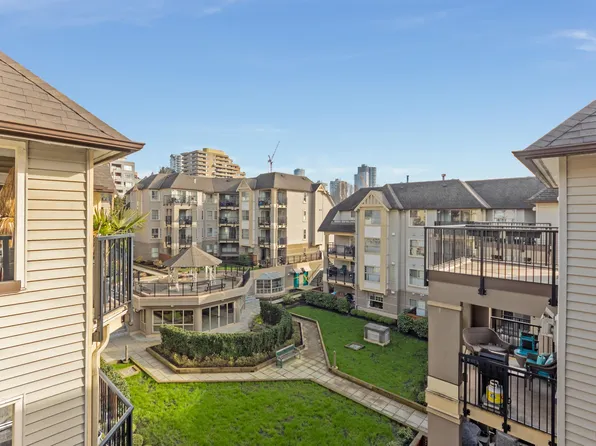 215 12th St #510, New Westminster, BC V3M 4H4