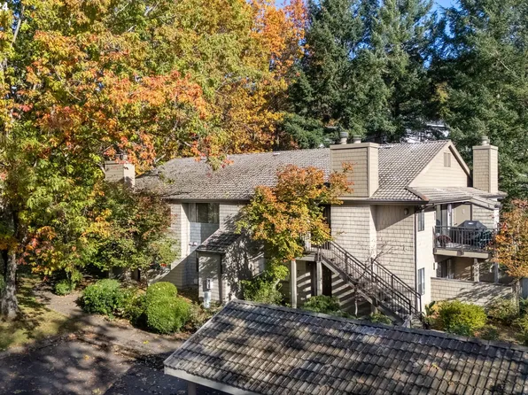 5 Crestfield Ct, Lake Oswego, OR 97035