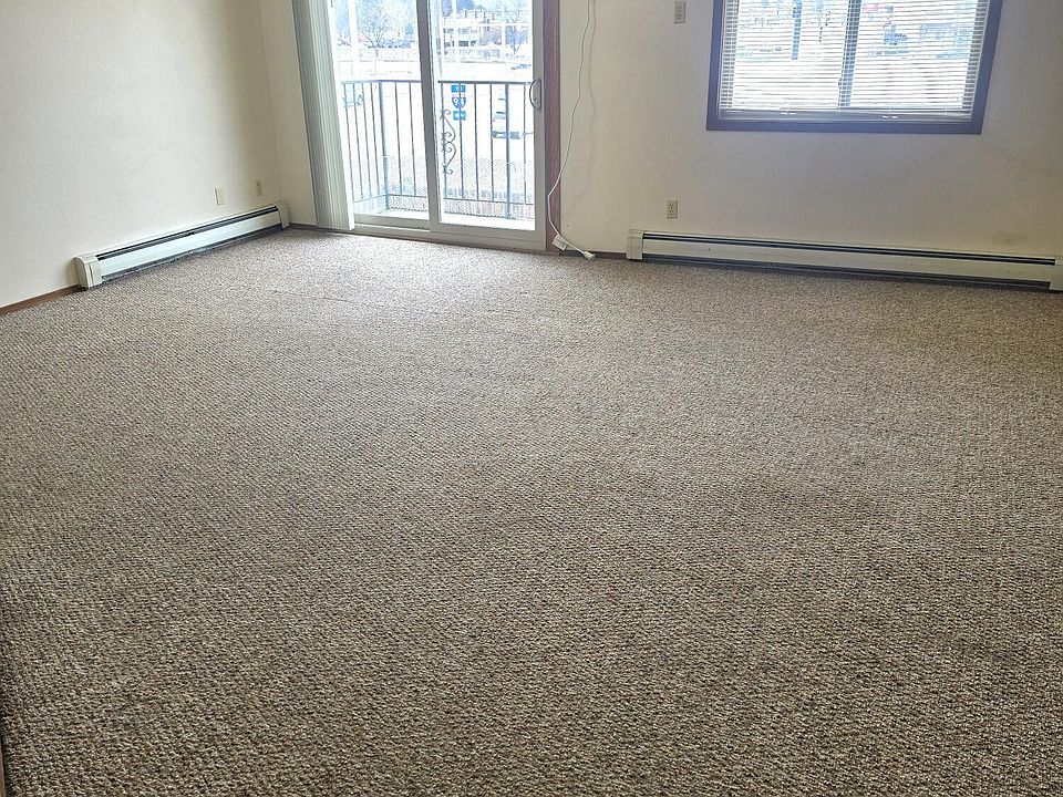 1st image of 1112 Portland Dr APT 301