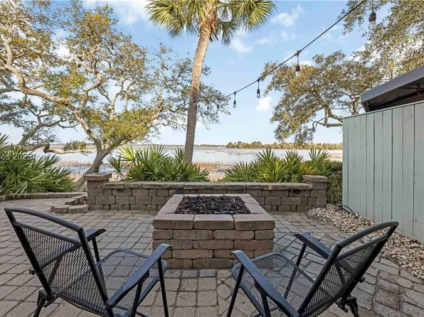 2 William Hilton Pkwy APT 302, Hilton Head Island, SC 29926