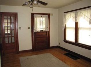 608 3rd St SE, Independence, IA 50644