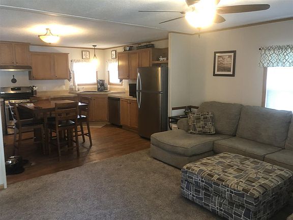 2nd image of 2900 Grand Ave Lot 15