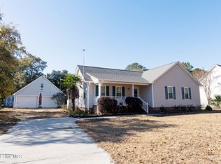 242 Doral Dr, Hampstead, NC 28443