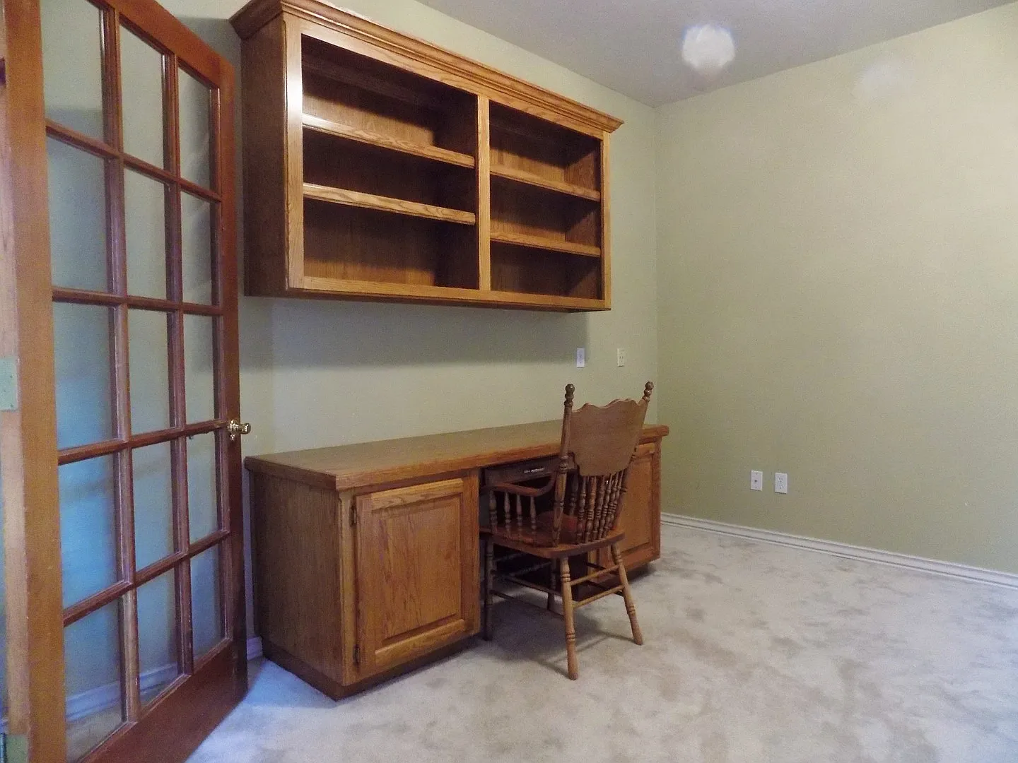 Available Now - $200 Off First Month! Spacious 2,779 Sq Ft Home With Fireplace & Huge Backyard — Photo 3