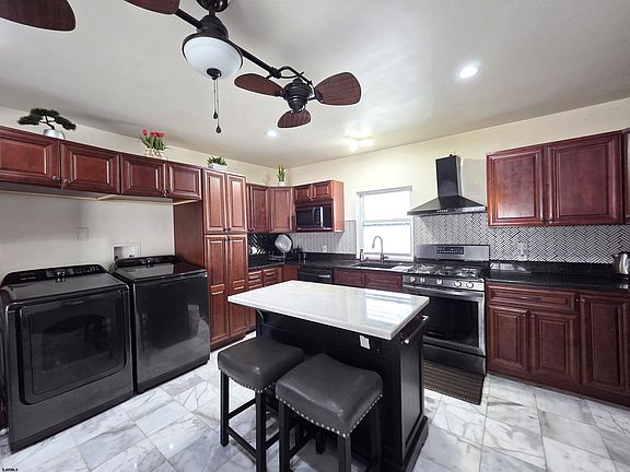 4th image of 6315 Monmouth Ave