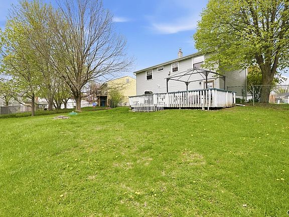 3rd image of 8217 Lucchesi Dr