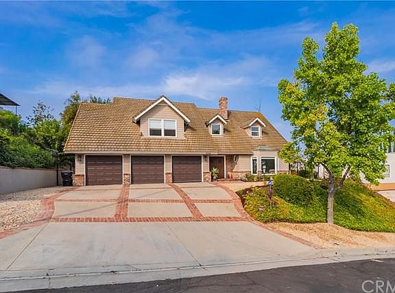 2nd image of 1059 Holiday Dr