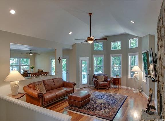2nd image of 106 Shelter Cove Ln #21