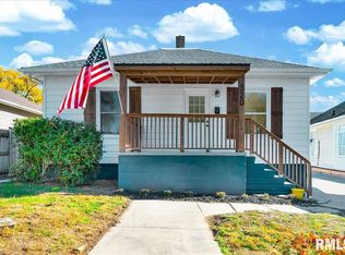 320 Christopher St, Pekin, IL 61554