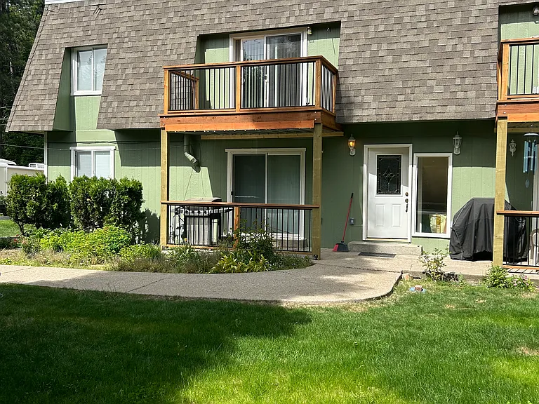 408 E Yellowstone Ave #3 — Photo 1