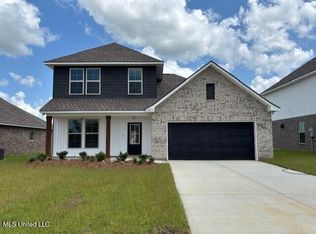15077 Stockridge Dr, Gulfport, MS 39503