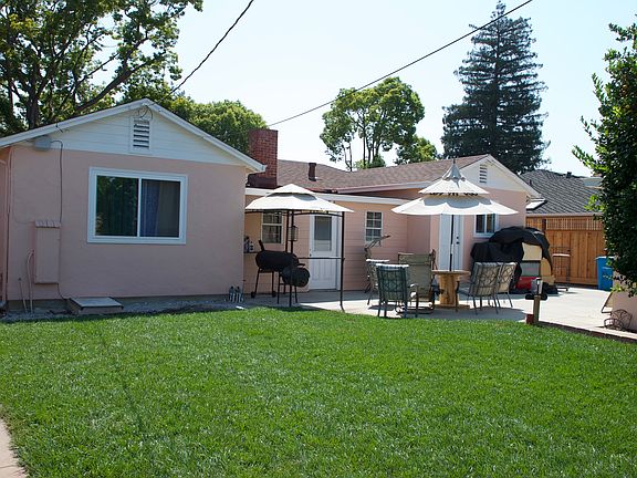 4th image of 185 Cypress Ave
