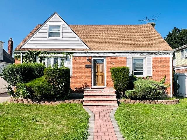 1st image of 28 Monaco Avenue
