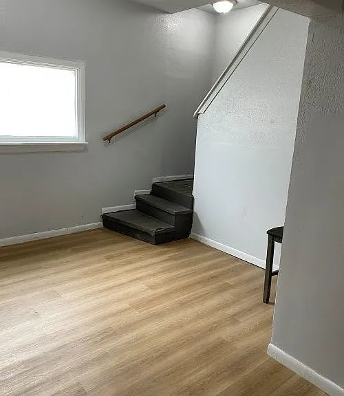 11809 S Lafayette Ave — Photo 4