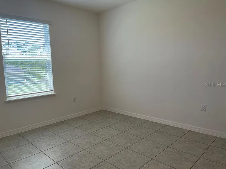 2121 Pecos Dr — Photo 3