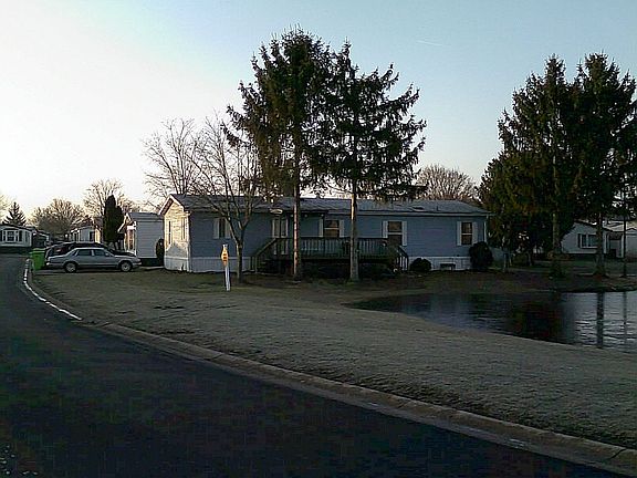 2nd image of 220 Arrowood Dr