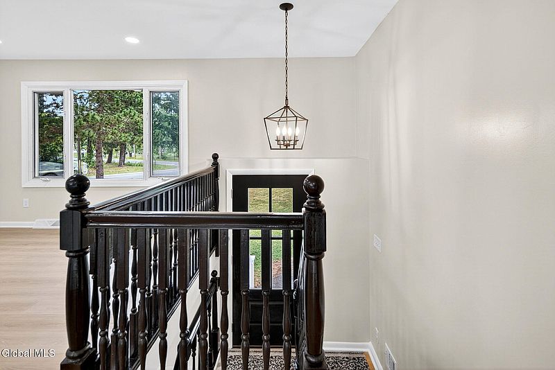 2nd image of 10 Harris Road
