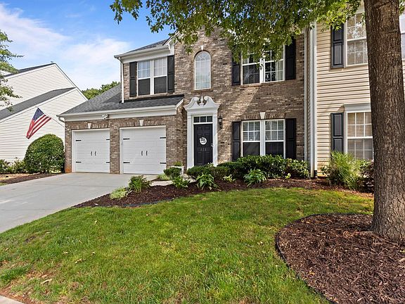 2nd image of 321 Majesty Ct